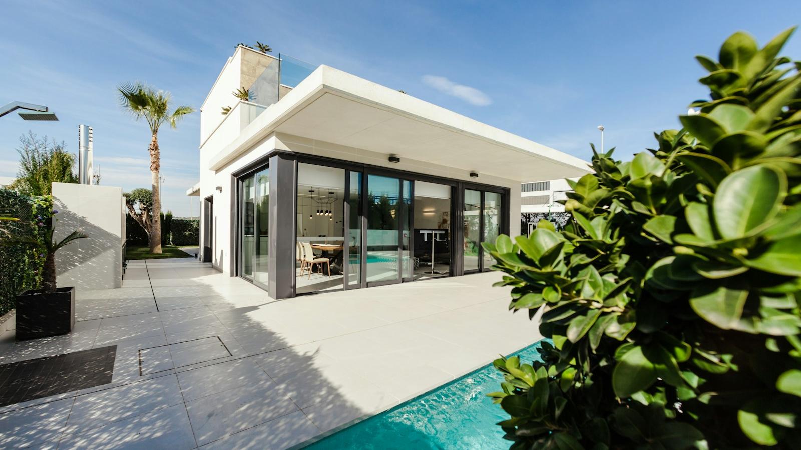 Villa Pueblo Del Sol - Mediterranean White Architecture